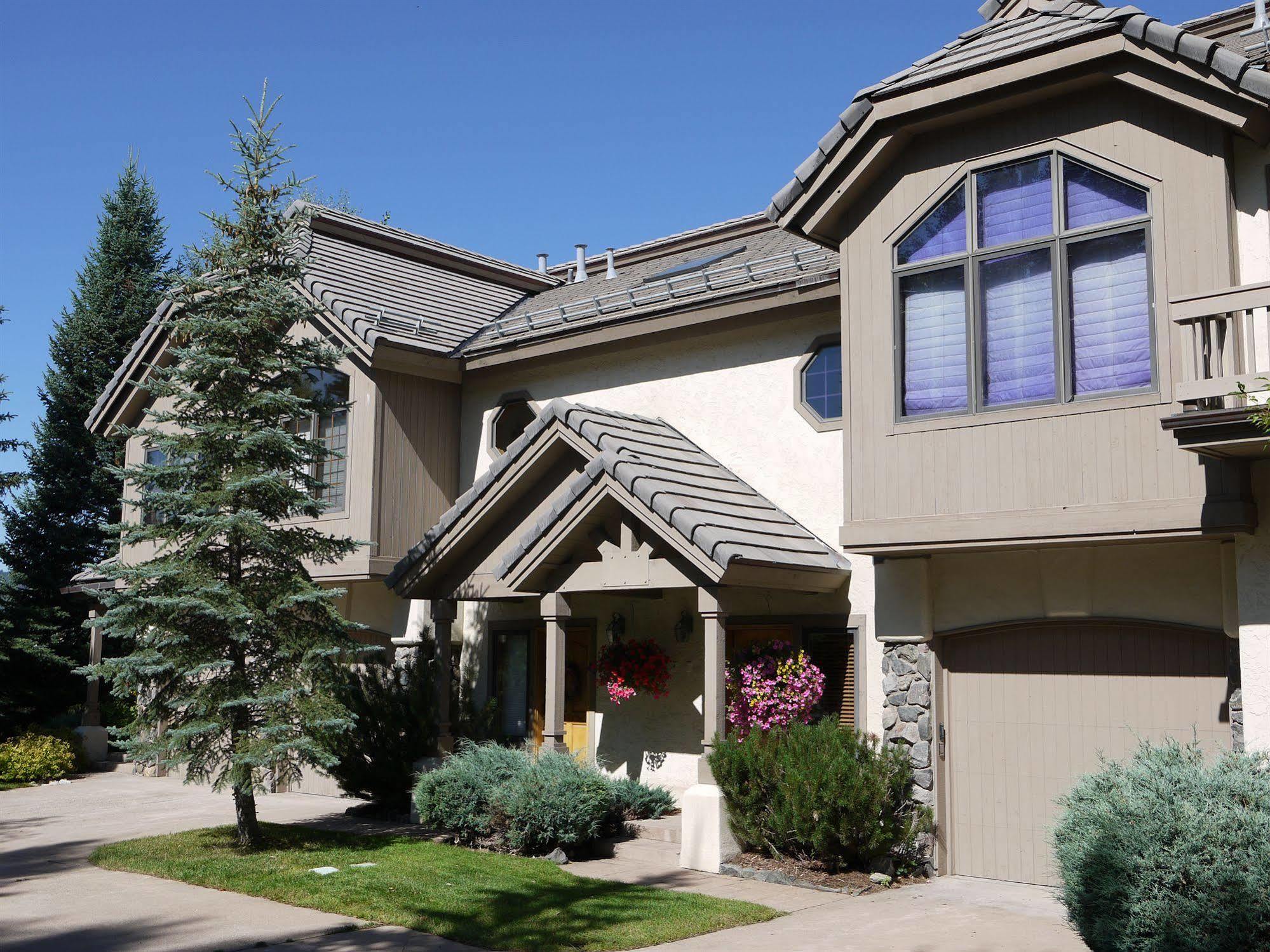 Ironwood Townhomes Стиймбоут Спрингс Екстериор снимка