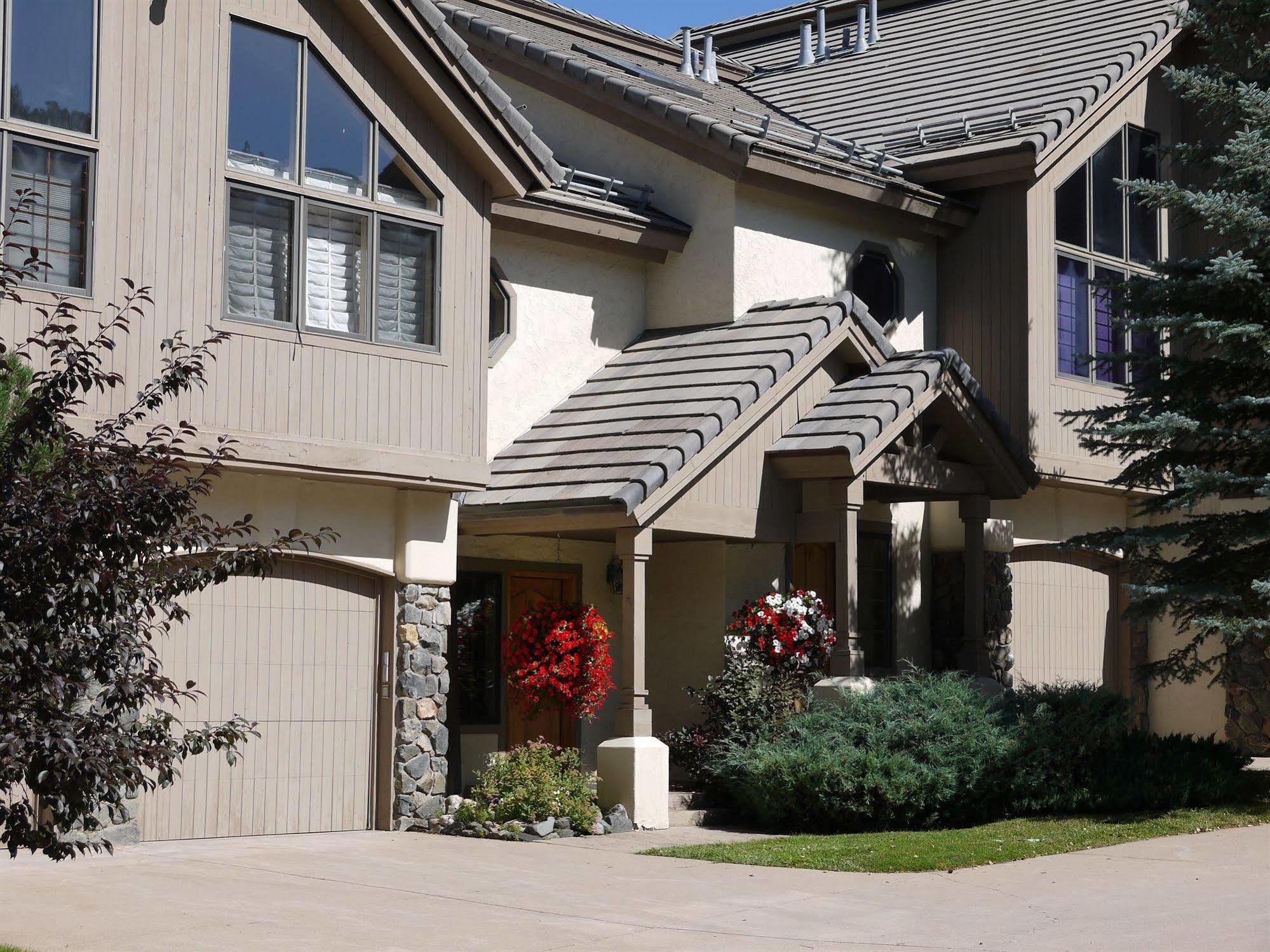 Ironwood Townhomes Стиймбоут Спрингс Екстериор снимка