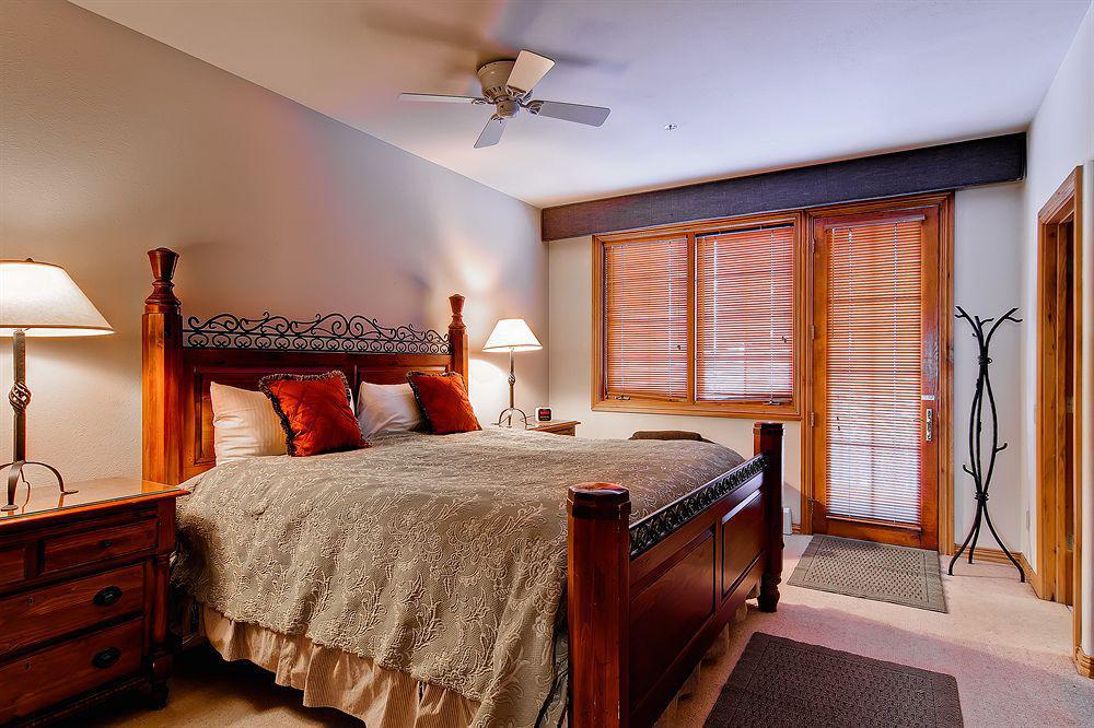 Ironwood Townhomes Стиймбоут Спрингс Екстериор снимка